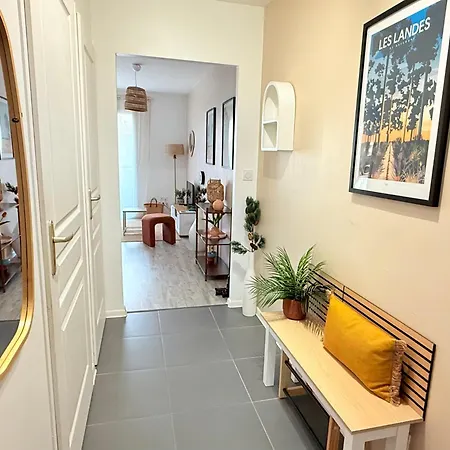 Appartement Cosy Avec Balcon Parentis-en-Born Exterior photo
